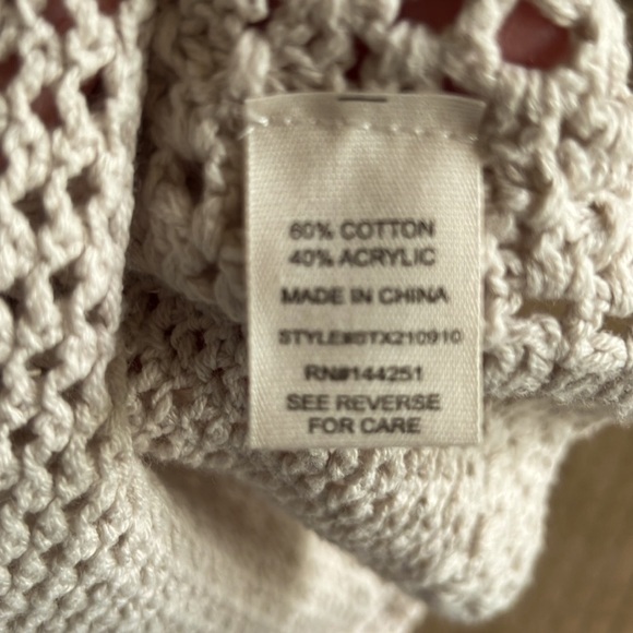 NWOT Jessica Simpson Crochet Flower Tank - Picture 8 of 9